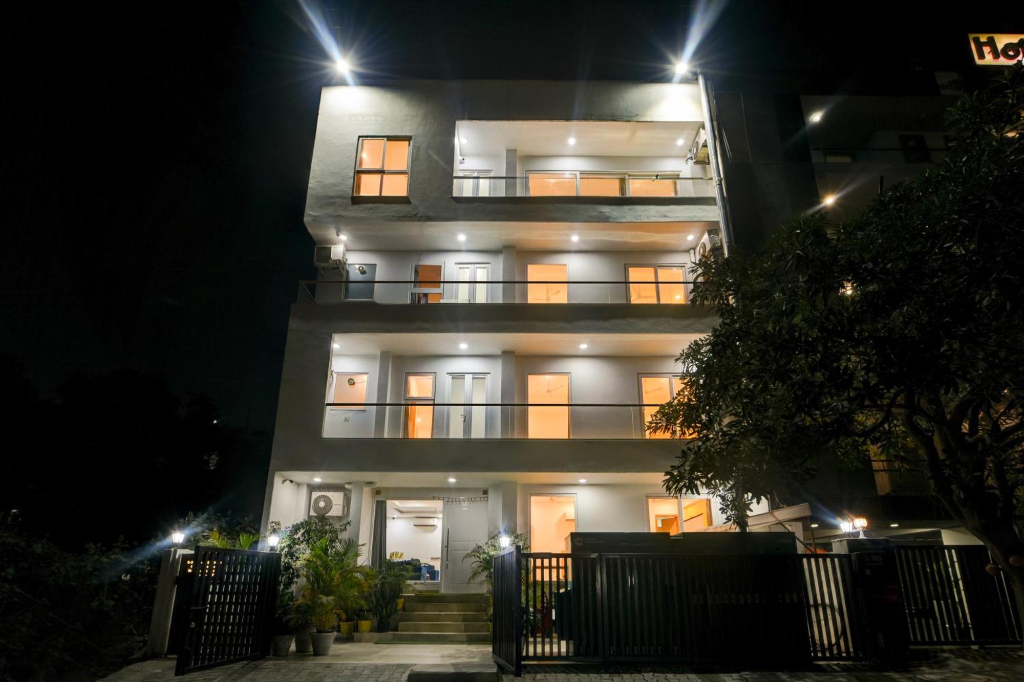 Aamantran Residency Hotel, Sohna Road, Sector 49, Gurugram Gurgaon Exterior foto